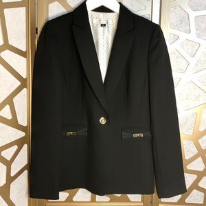 Tahari women’s blazer size 4